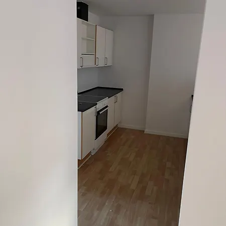 Exclusive 1br - Newly Renovated * הורסנס